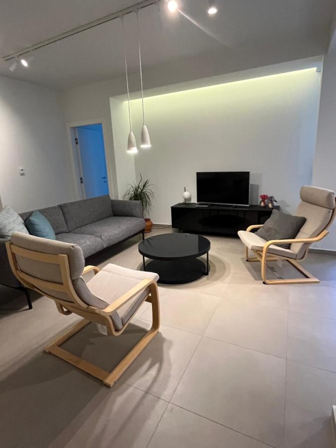 Fofi'S City Center Apartment Kavala Exteriör bild
